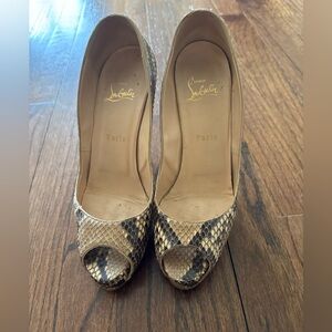 Christian Louboutin Snakeskin Peep-Toe Heels - Tan and Black